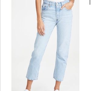 Levi’s 501 Crop 29